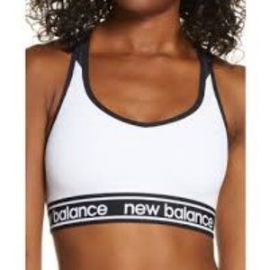 NWT Women's New Balance Medium Impact Sports Bra S/P White/Black